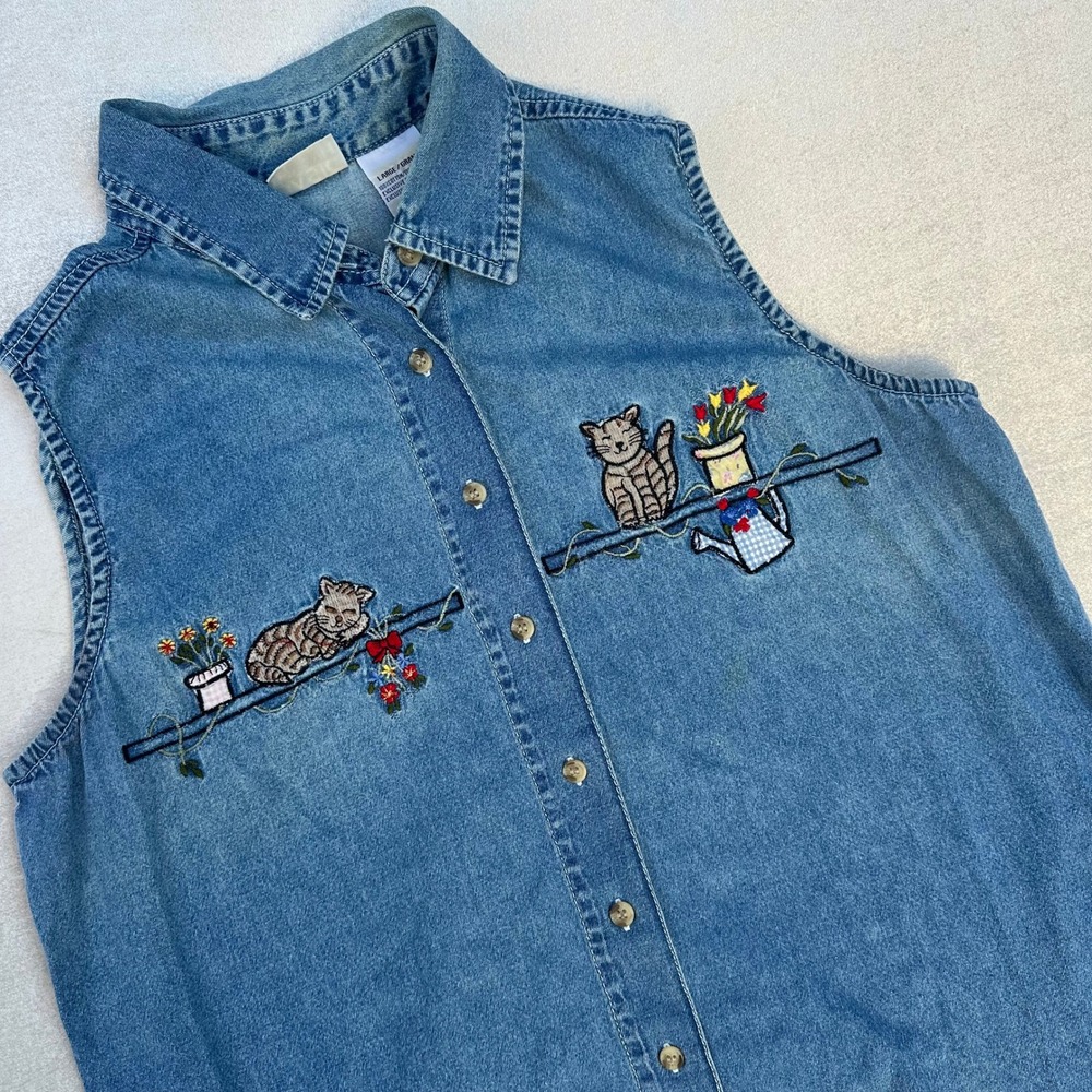 Basic Editions Womens Large Denim Shirt Embroidered Cats Sleeveless Cottagecore